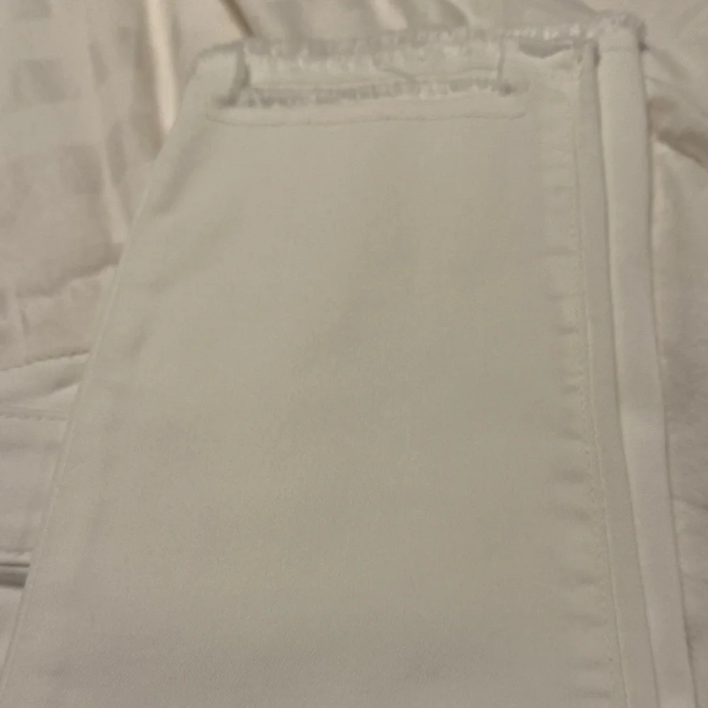 Bevvy Flog Aviv Button Fly White Denim sz 28 nwot - Picture 5 of 11